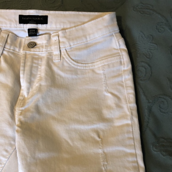 Banana Republic Cropped Jeans. - Picture 8 of 13